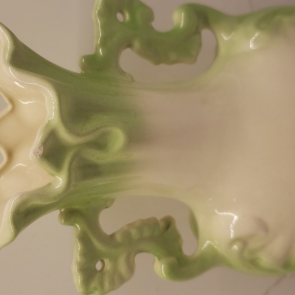 𝅺VINTAGE Ceramic Porcelain Flat Vase ornate handles and top farm picture centre - Picture 3 of 11